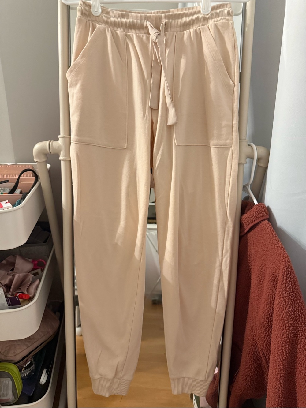 Banana Republic Cream Cozy Knit Patch-Pocket Joggers